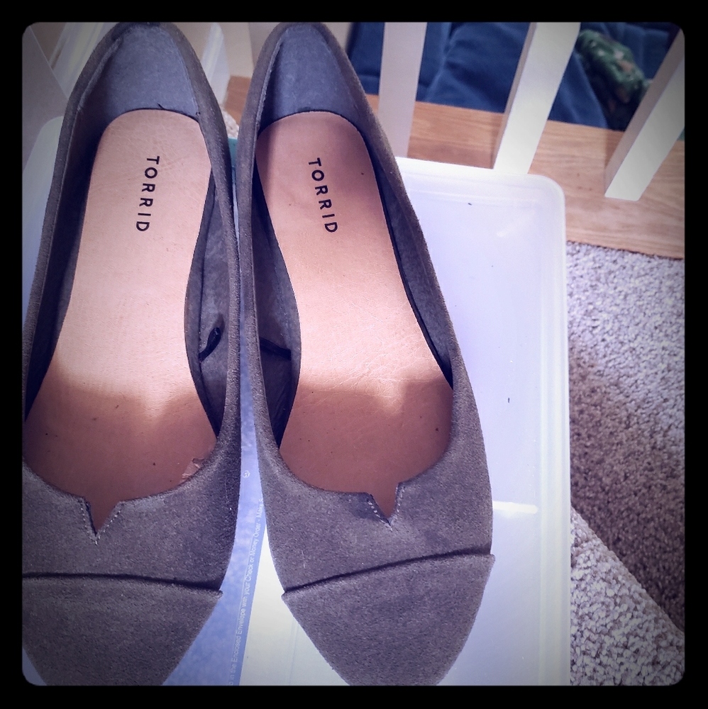 Torrid army green flats